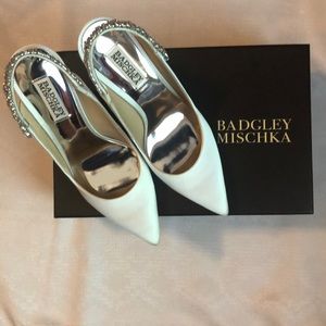 Badgley Mischka Paxton Pointy Toe Slingback Pump